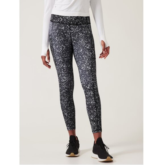 Athleta Ultimate Stash High Rise 7/8 Tight Size S - Picture 1 of 10